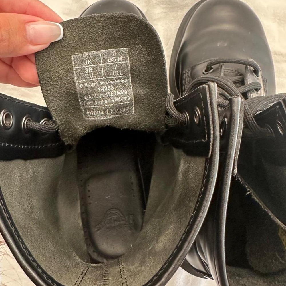 Dr. Martens 1460 Mono Smooth Leather All Black Combat Boots 8-Eye Size W 7 / M 6 - Picture 6 of 6